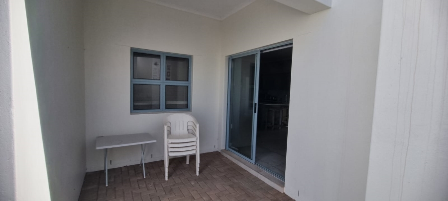 2 Bedroom Property for Sale in Blue Lagoon Western Cape